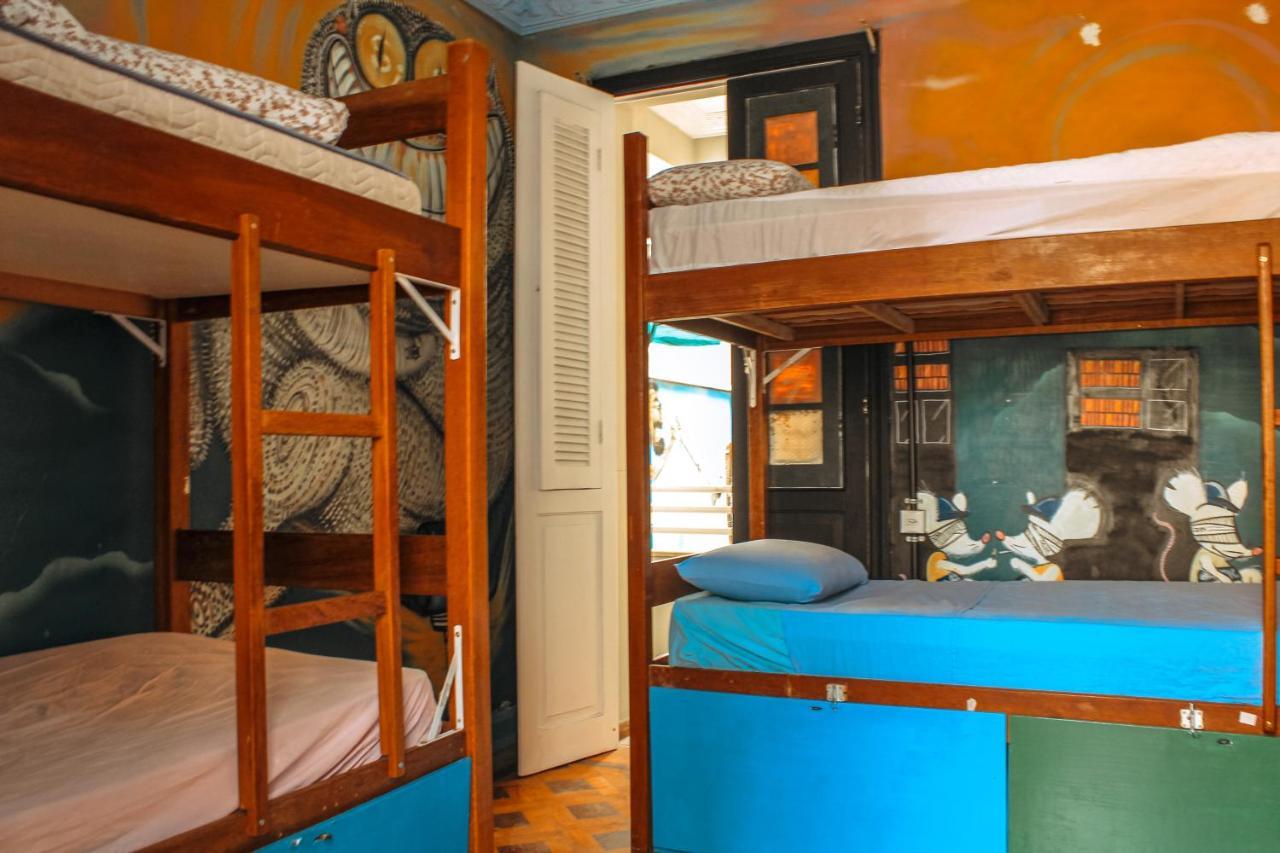 Books Hostal *